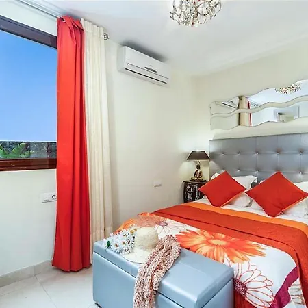 Villa Playa Blanca Sleeps 8 Pool Air Con Wifi *
