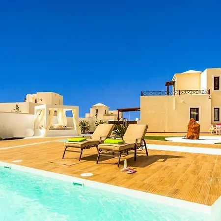 Playa Blanca Sleeps 8 Pool Air Con Wifi Playa Blanca (Lanzarote)